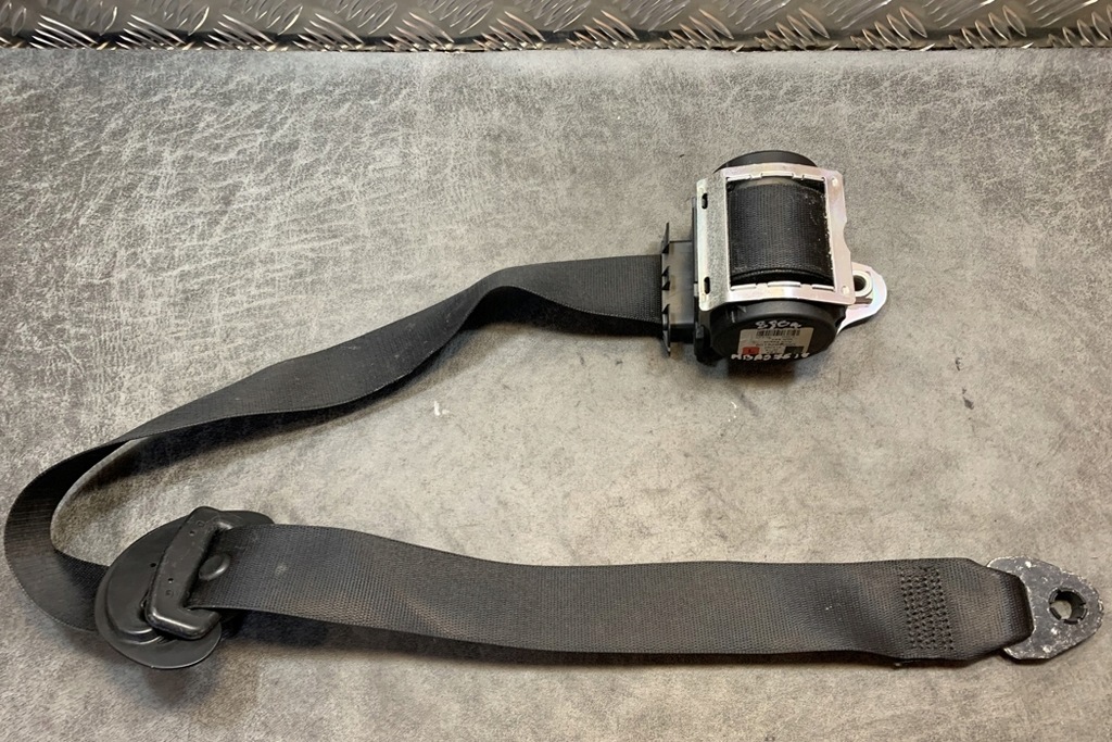 Vorderer Sicherheitsgurt links BMW 5 (E60) 601629800 2,5 l Benzin 130 kW Product image