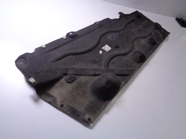 FAHRGESTELLABDECKUNG LINKS BMW 1ER F40 M-SPORT 2.0 DIESEL 2023 Product image