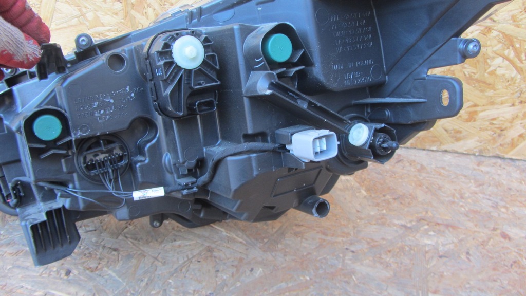 Vordere rechte Lampe TOYOTA COROLLA E21 VOLL LED HB COMBI Product image