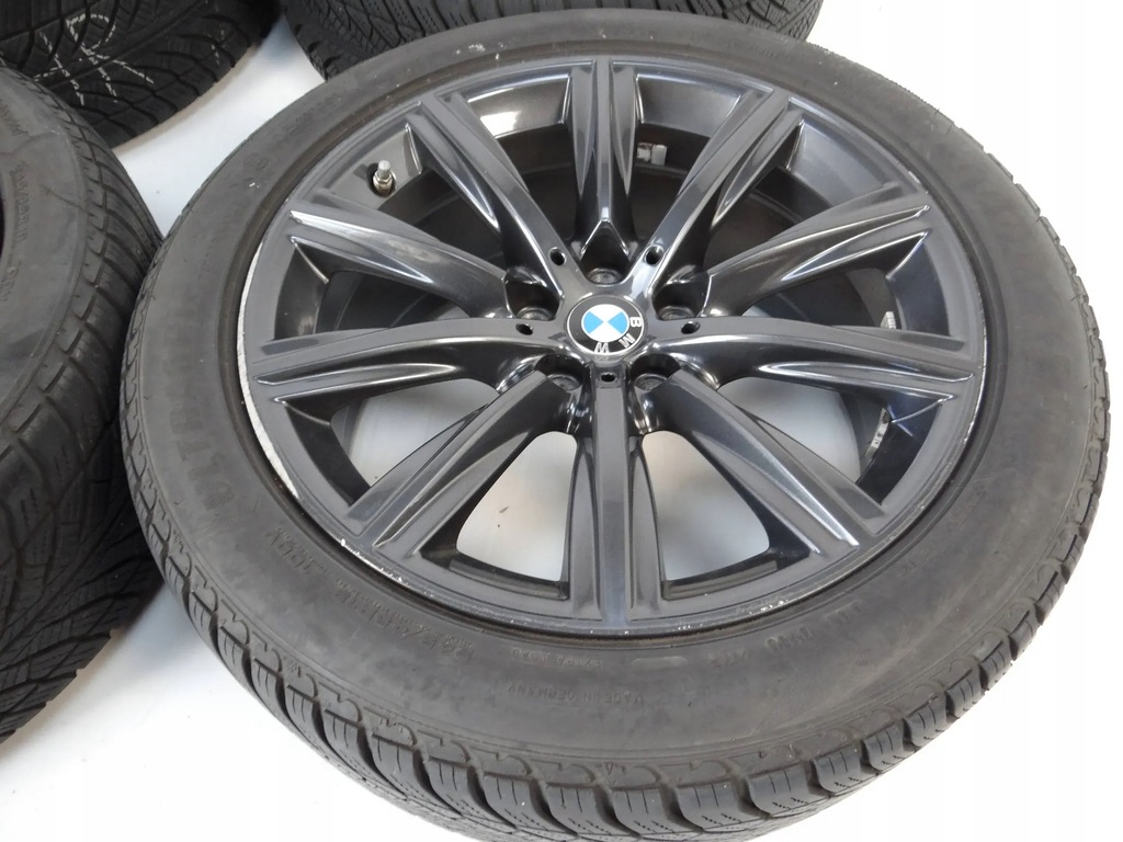 4 x BMW 5 G30 G31 FELGEN 6874440 8Jx18 IS30 mit Goodyear-Reifen Product image