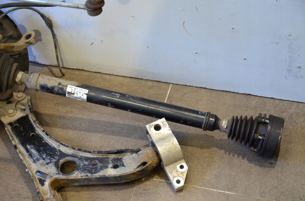 VW JETTA RECHTE AUFHÄNGUNG 1K0407272EC KOMPLETT Product image