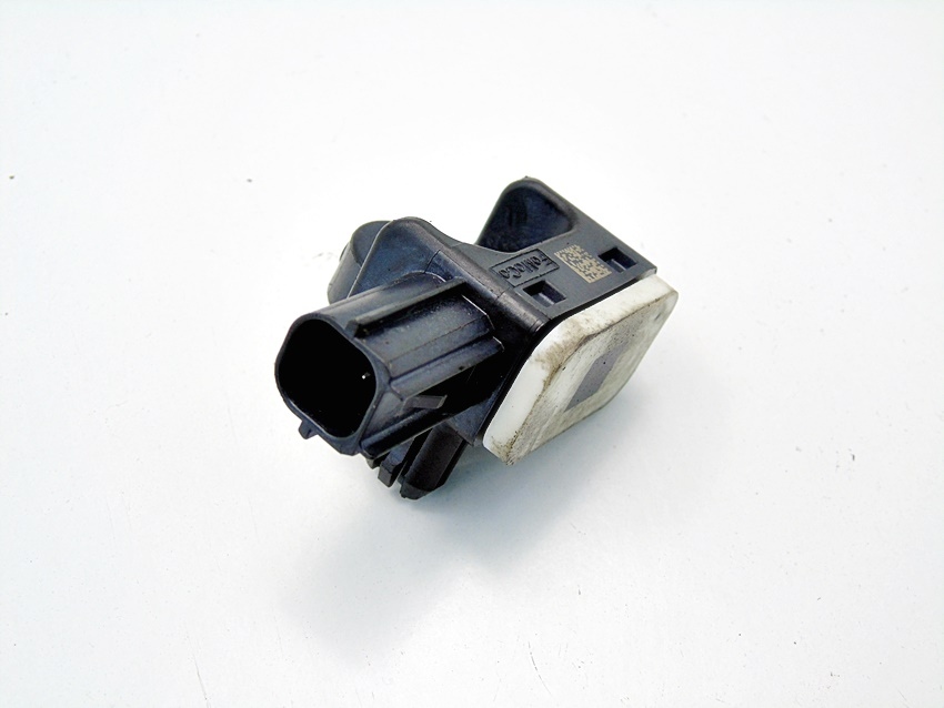 AUFPRALLSENSOR FOCUS 3 COMBI 1.6 AM5T-14B342-AA Product image