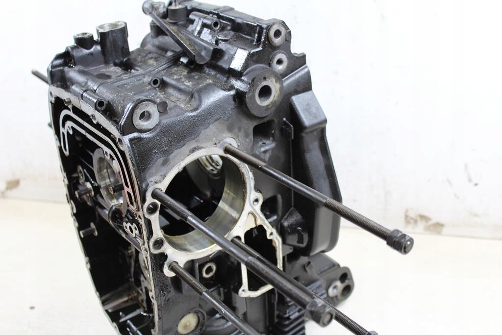 BMW R850 RT R22 01-06 KURBEL MOTORBLOCK SCHRAUBEN Product image