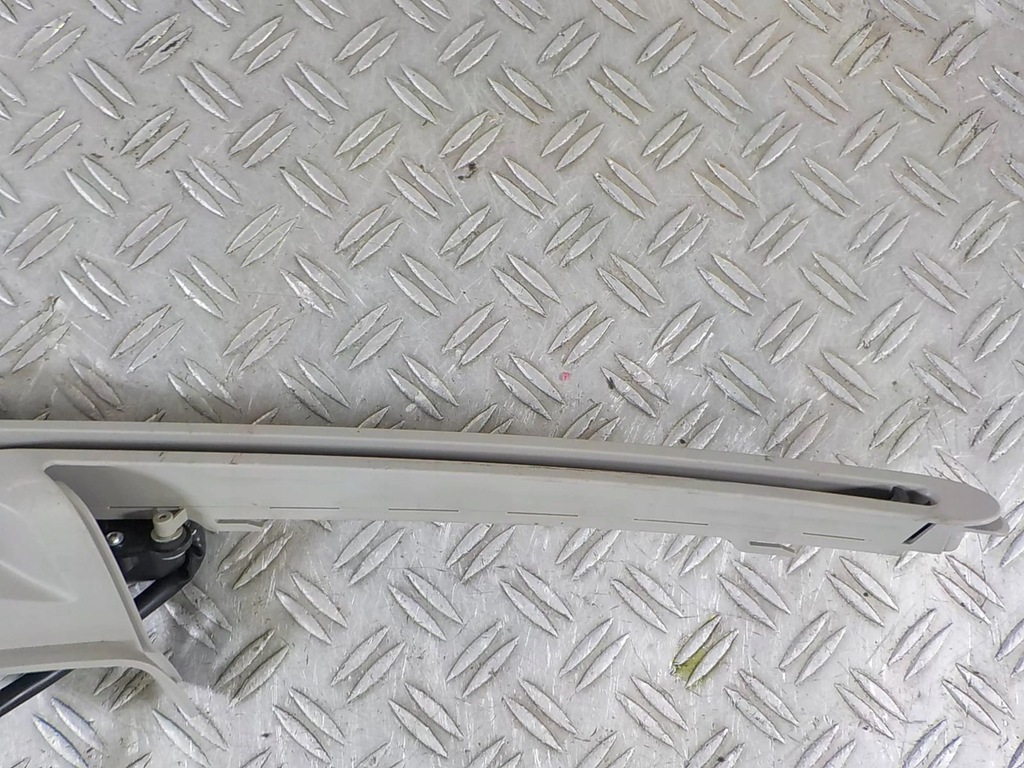 Mercedes-Benz E W212 LINKE ROLLADENFÜHRUNG Product image
