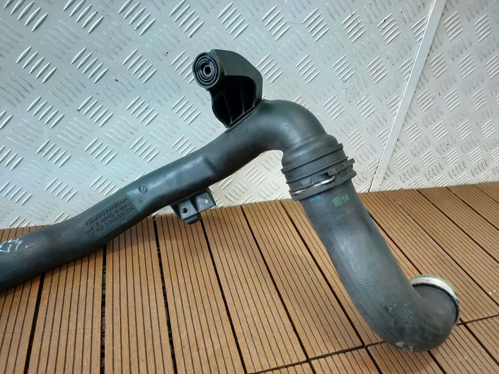 VW Passat B6 05-10 2.0 TDI Intercooler Pipe 3C0145840C OE Product image