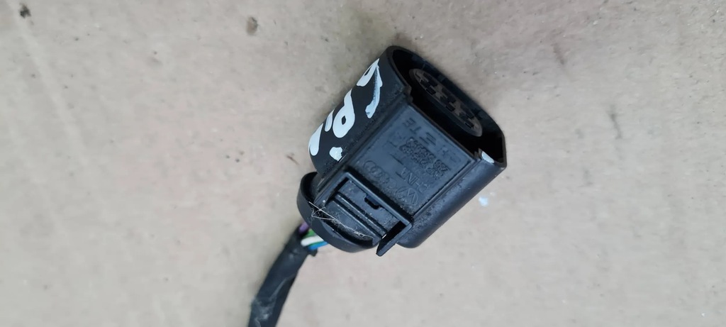 A5 8W STECKER MOTOR CUBE 4H0973713 A4 B9 8W Q5 Q3 Product image
