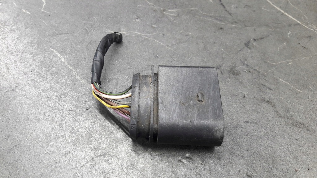 1J0973837 Stecker -In -Audi VW Skoda Sitz Product image