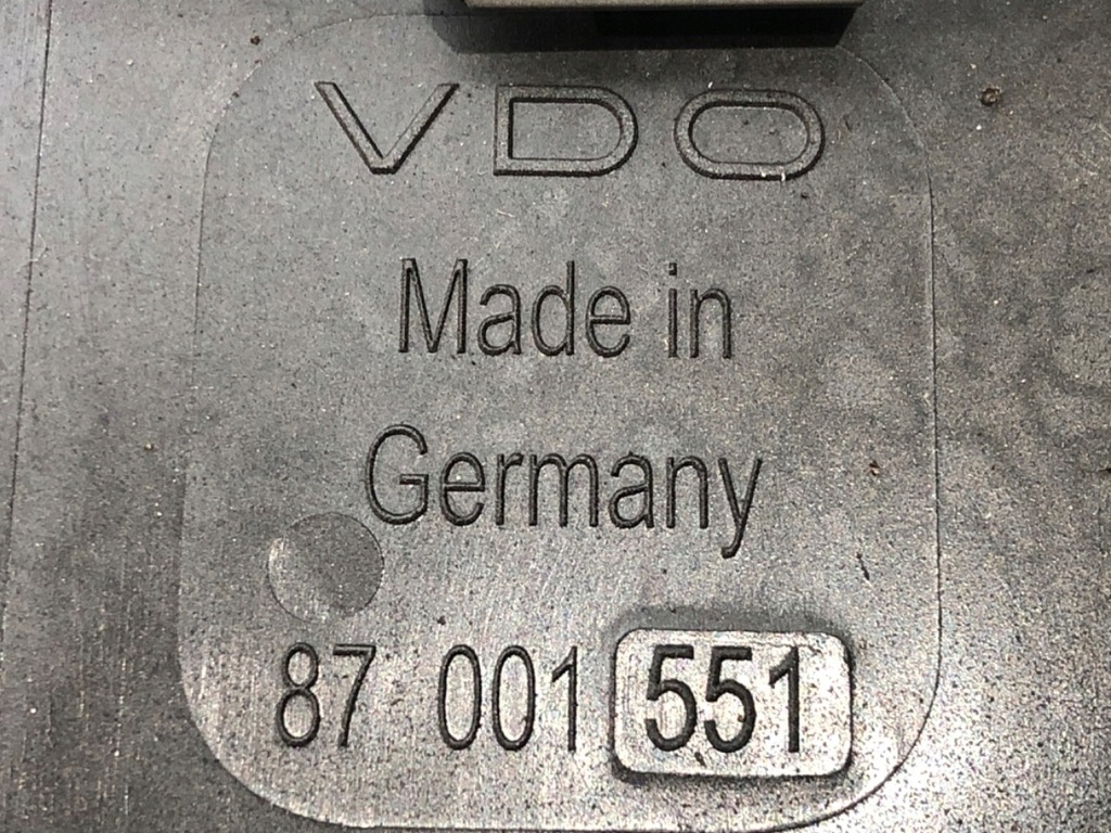 ZÄHLER MERCEDES C209 A2095405447 2.2 150KM 02-10 UHREN Product image