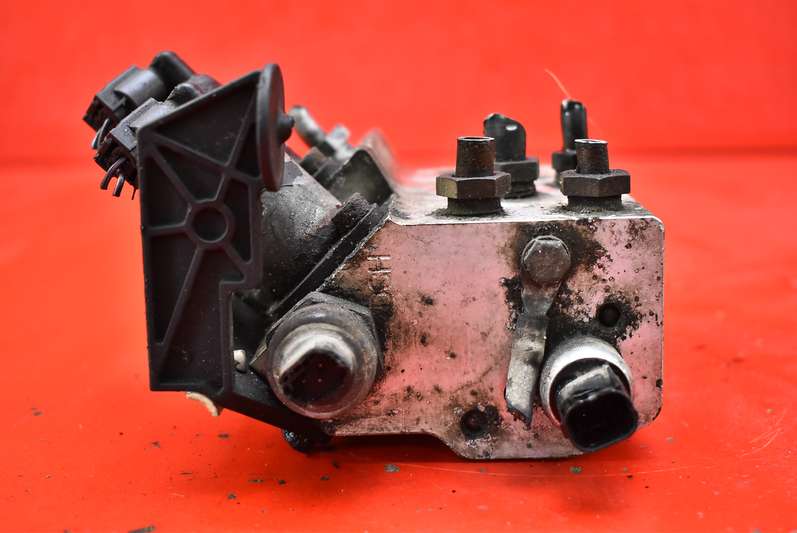 FEDERUNGSPUMPE 6758704 BMW E65 4.4 V8 02R Product image