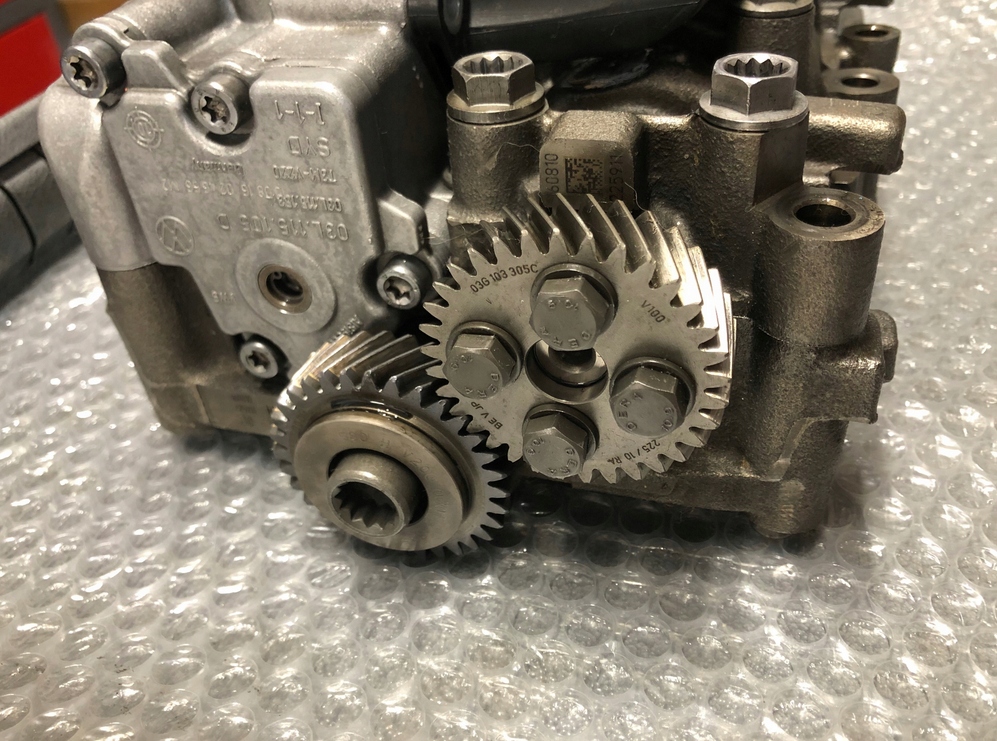 Ölpumpe 2.0 TDI A4 A6 Q5 Passat B6 Welle 100 mm Product image