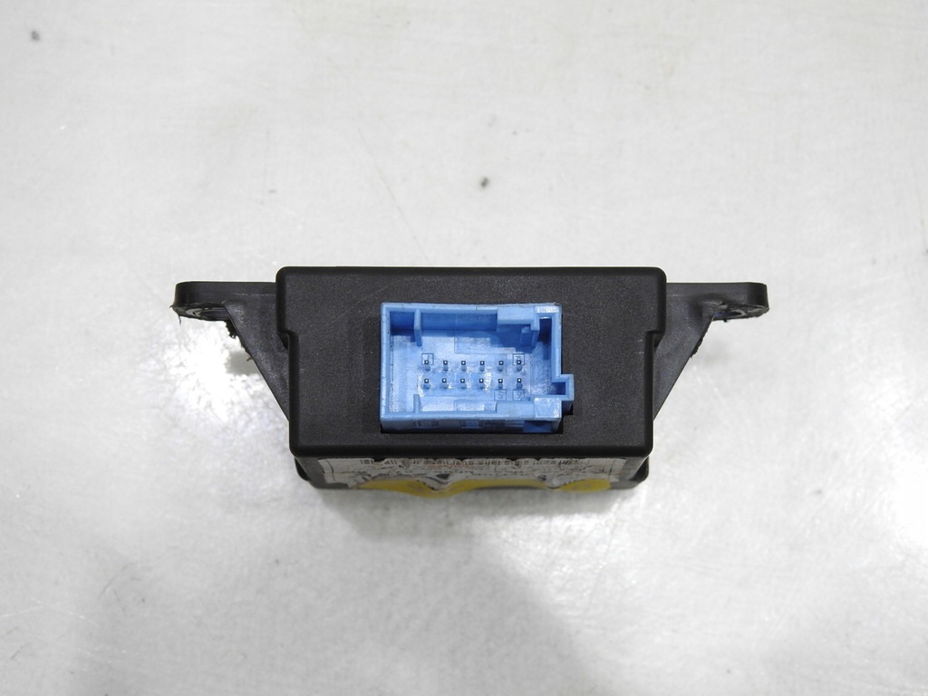 STEUERMODUL FÜR ZENTRALVERRIEGELUNG Product image
