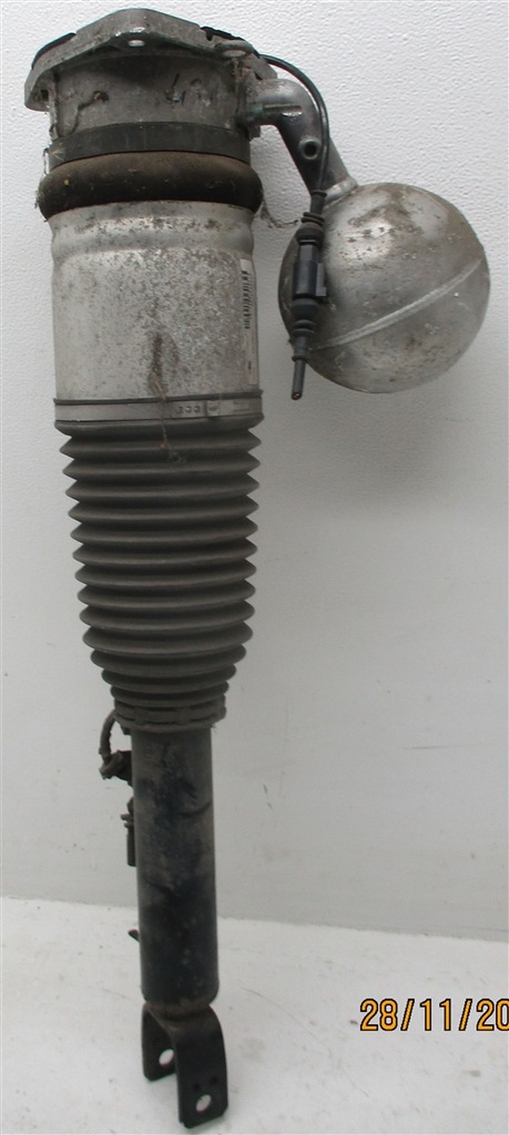 STOSSDÄMPFERBÄGEL LINKS HINTEN VW PHAETON 3D0616001F Product image