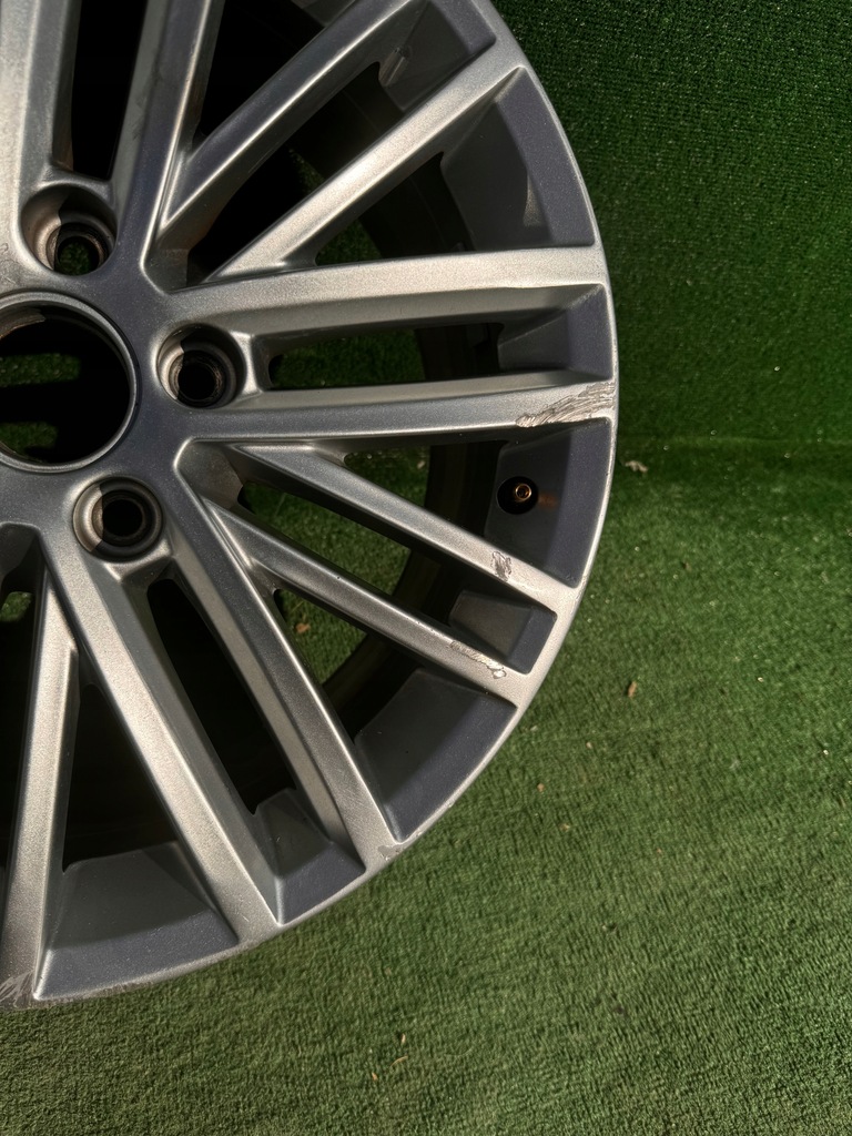 LEICHTMETALLRAD VW GOLF VI CABRIO 17" 5K7 5K7601025A Product image