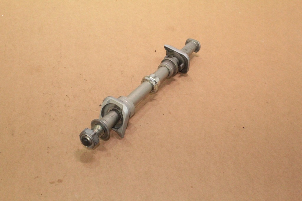 TRIUMPH TRIDENT 660 21- HINTERACHSE Product image