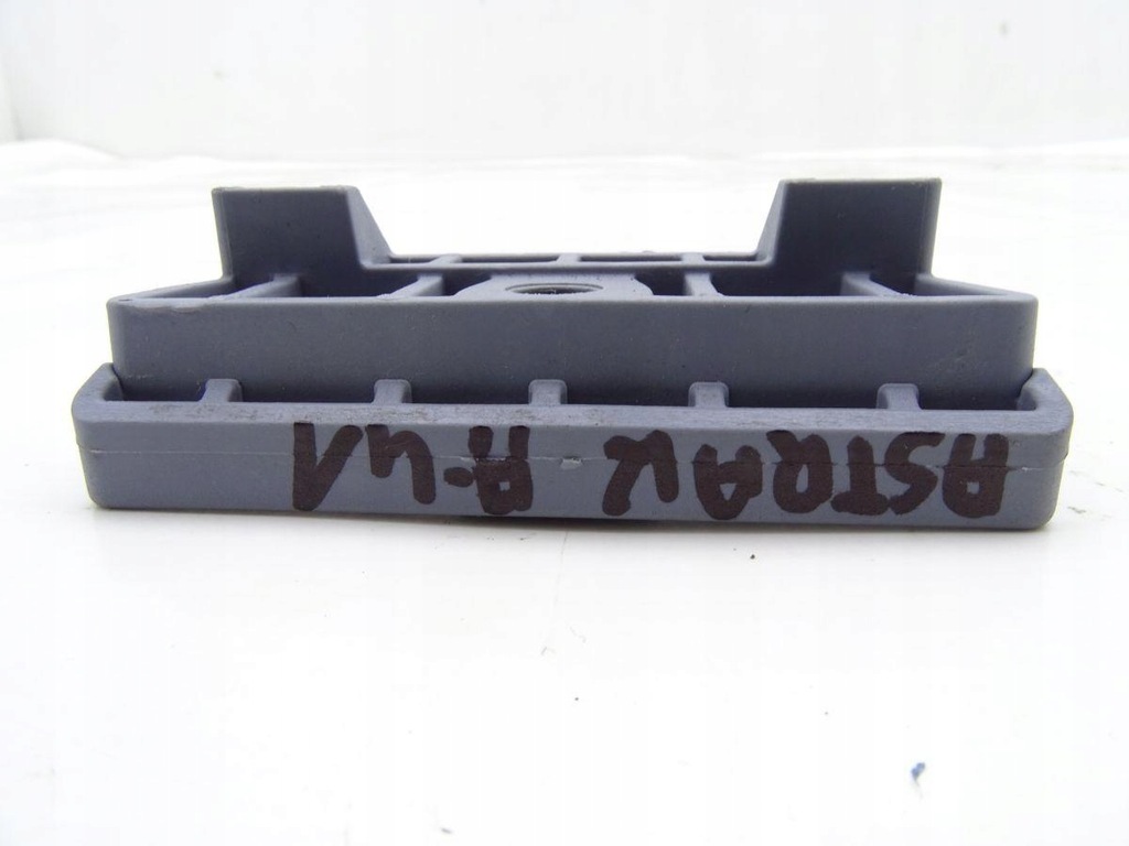OPEL ASTRA K 15-22 BATTERIE-HALTERUNGSGRIFF 09115187 Product image