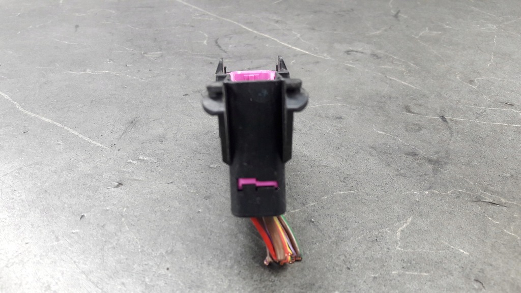 1K0937722d Audi VW Skoda Installation Cube Product image