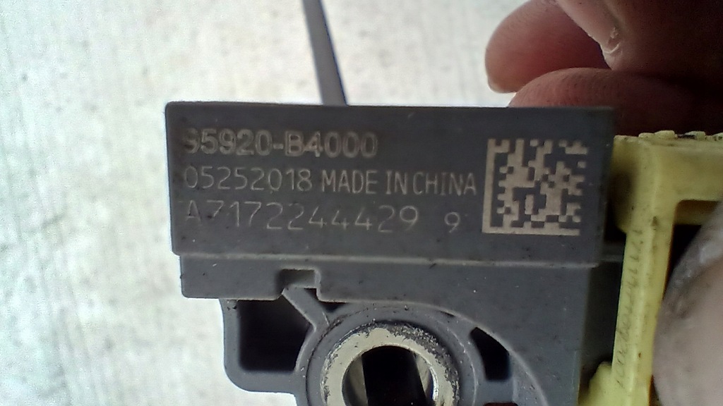 AUFPRALLSENSOR KIA HYUNDAI 95920-B4000 Product image