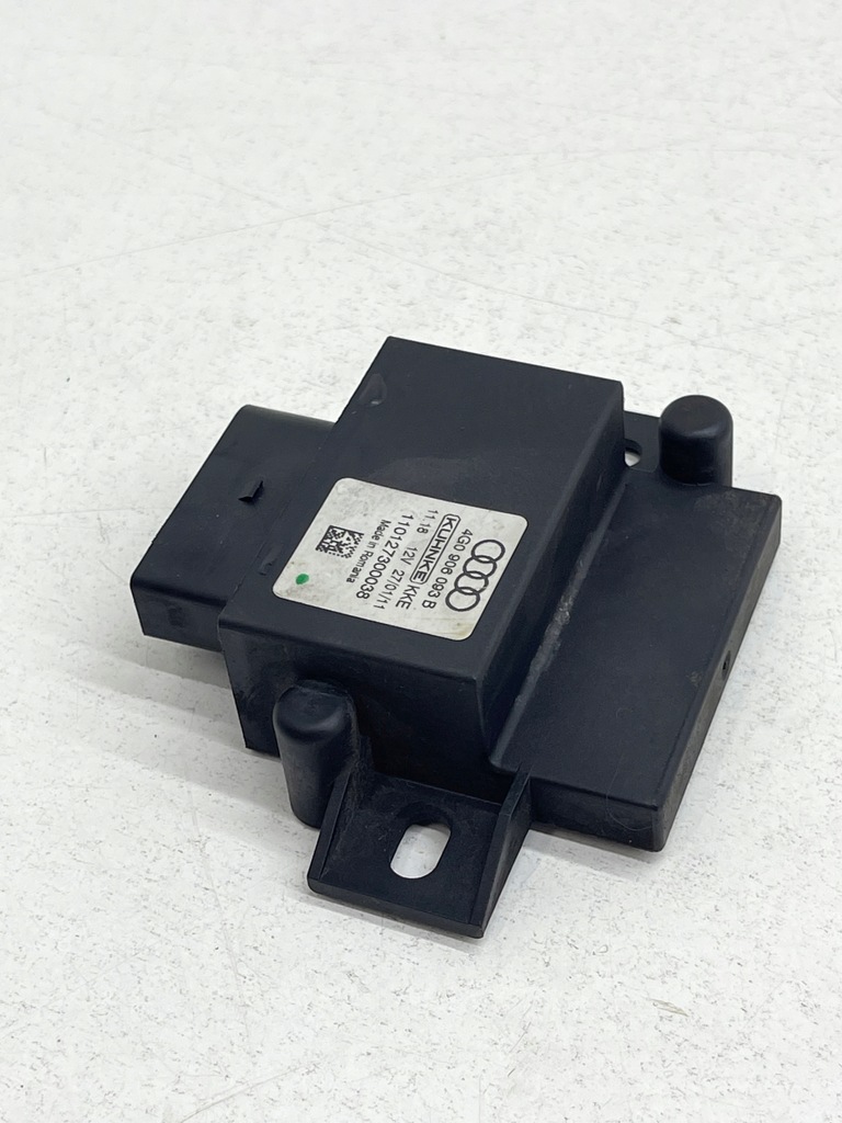 AUDI A4 B8 A5 8T A6 C7 Kraftstoffpumpensteuermodul Product image