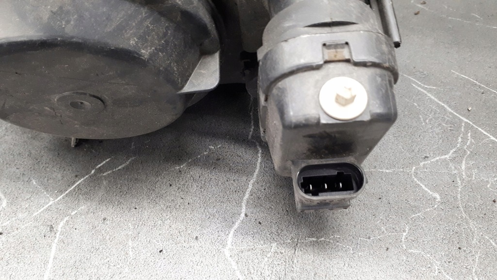 rechter Frontscheinwerfer Renault Megane I Valeo Product image