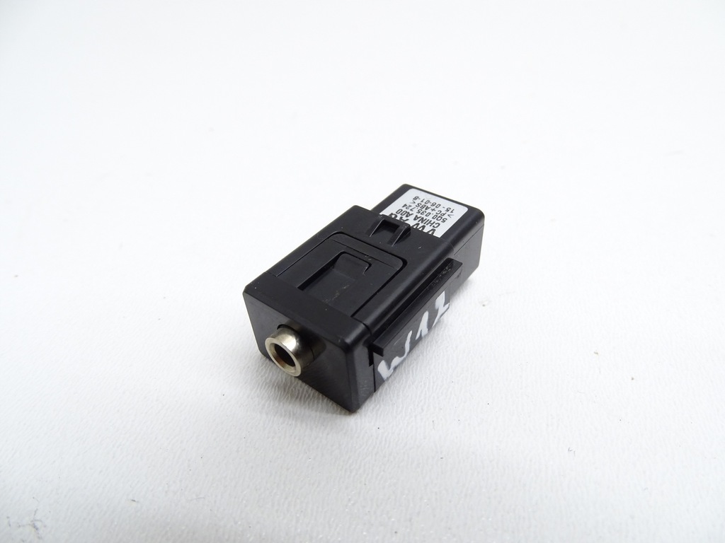 AUX-ANSCHLUSSBUCHSE SKODA FABIA III RAPID OCTAVIA III 5Q0035724 Product image