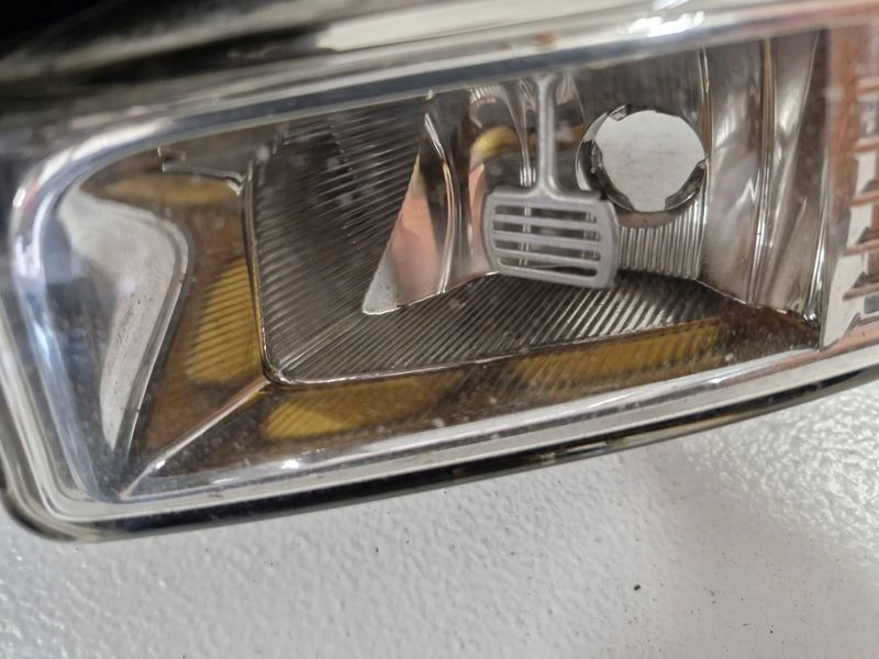 AUDI A6 C6 LIFT HALOGEN RECHTS NEBELSCHEINWERFER RECHTS Product image