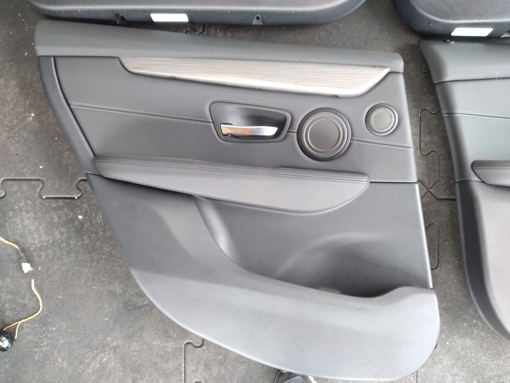 TÜRPOLSTER SEITLICH BMW 2 F45 LEDER Product image