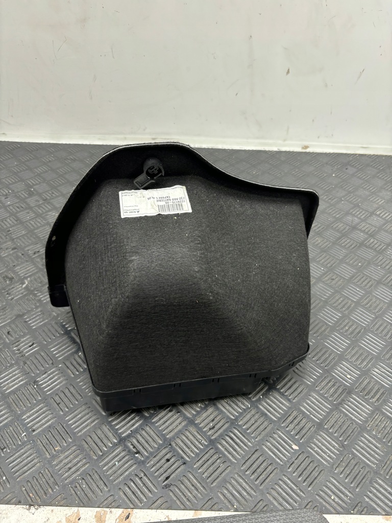 BMW F30 F80 KOFFERRAUMHANDSCHUHGEHÄUSE 7239175 Product image