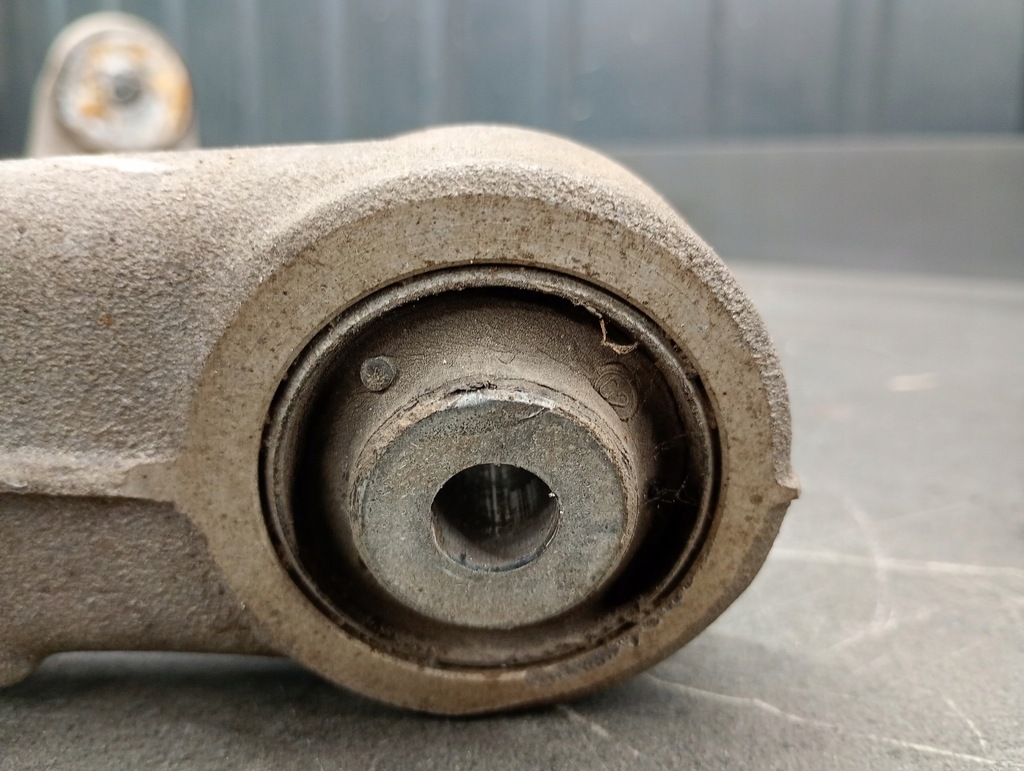 8E0505311 Links Audi A4 B6 2.0b Product image