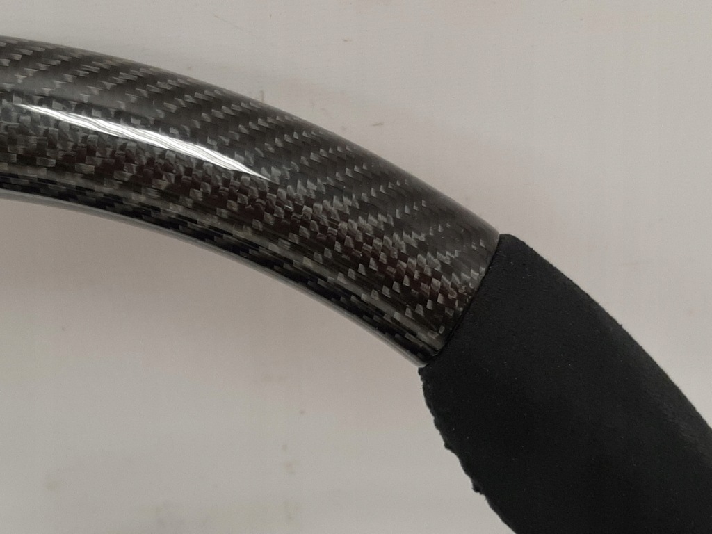 Mercedes AMG beheizbares Carbon-Alcantara-Lenkrad Product image