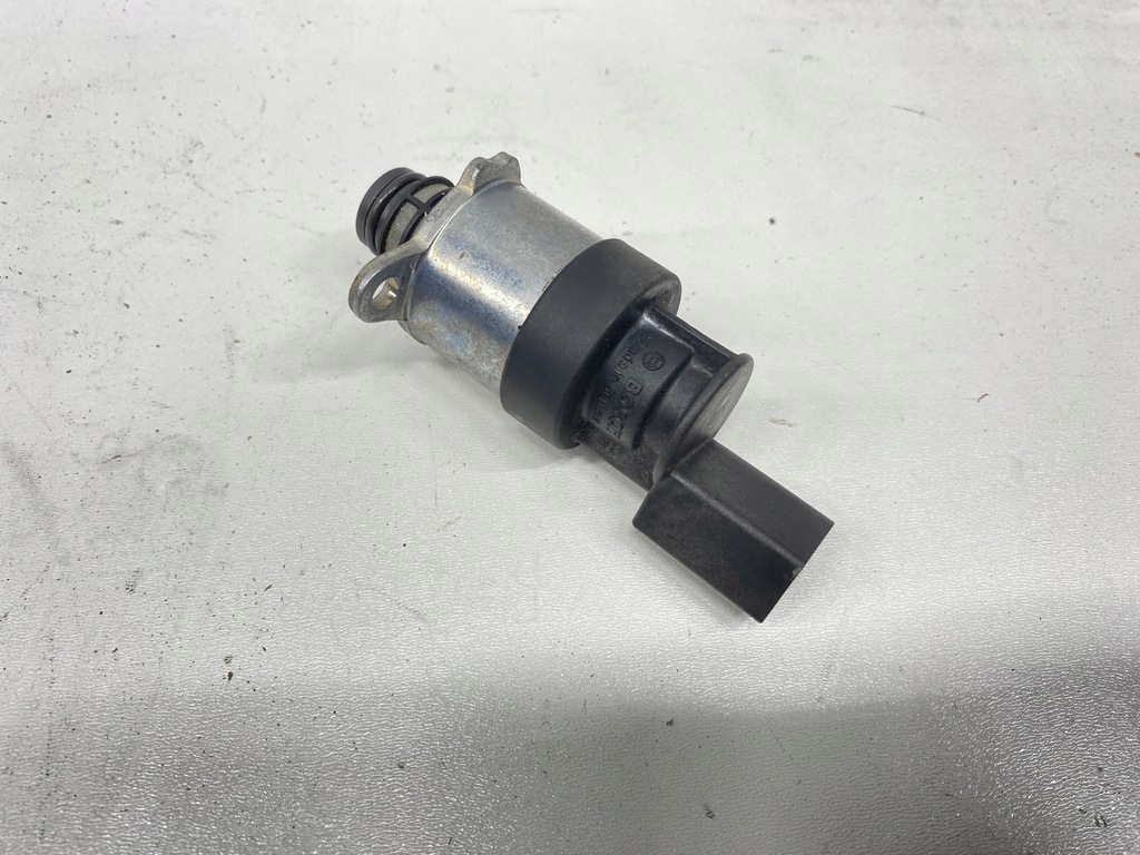 KRAFTSTOFFEINSPRITZPUMPENVENTIL BMW N47 F34 E93 F32 Product image