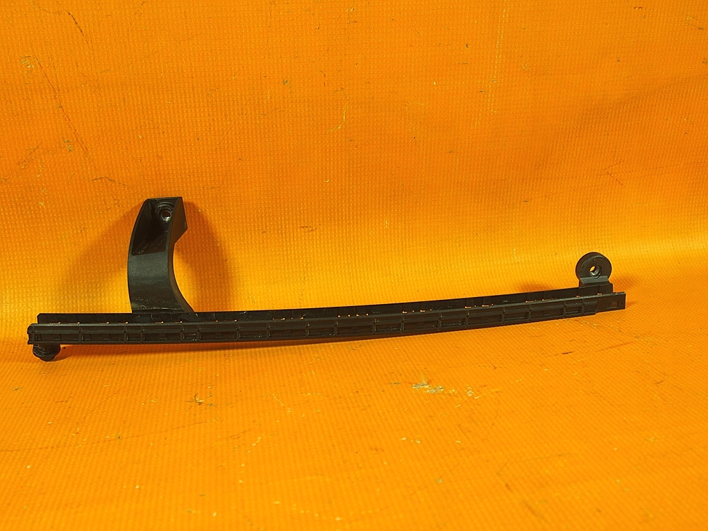 Audi Q2 81A 32KM Fensterführung hinten LINKS 81a839067 Product image