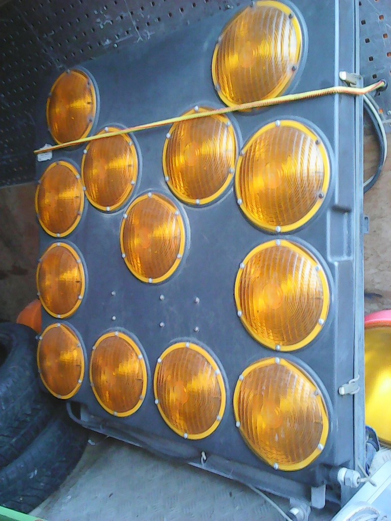 Warnleuchten, SIGNALE, STRAßENARBEITEN Product image