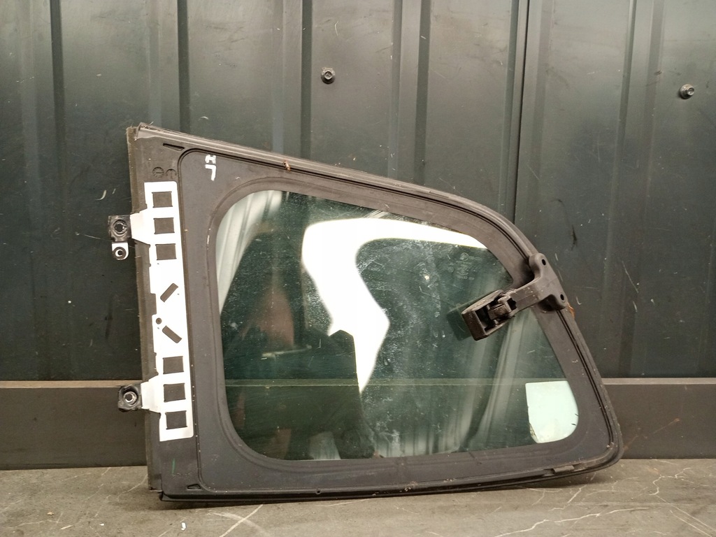 links Glas hinter Mazda RX8 Product image