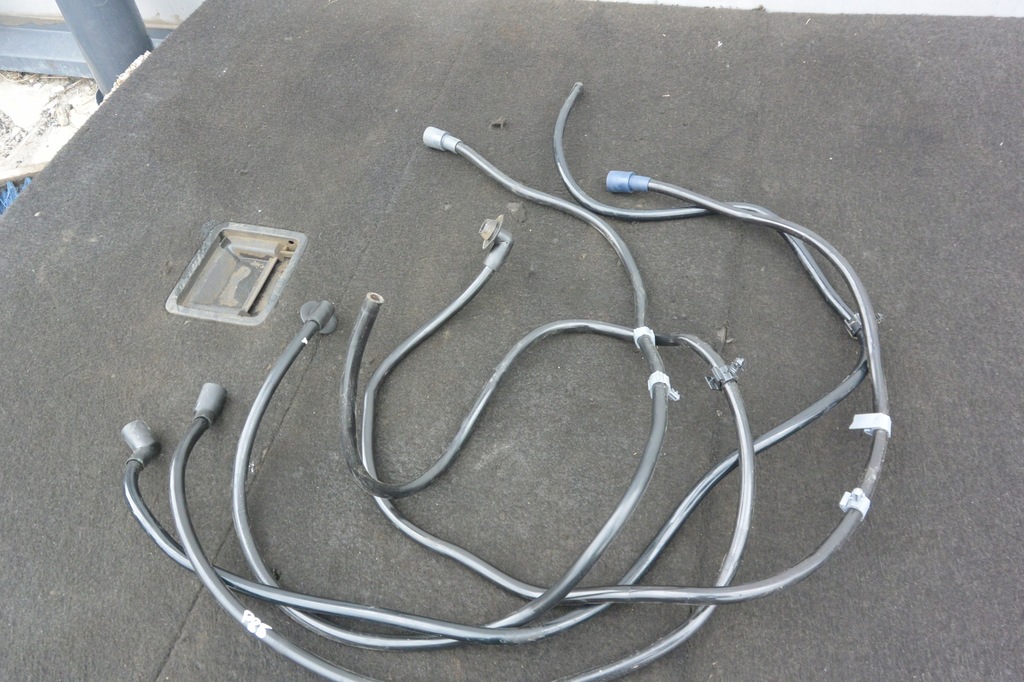Wasserablaufschlauch-Set für Sonnendach, Tesla Model S Product image