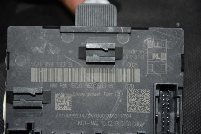 TÜRSTEUERGERÄT VW PASSAT B8 5Q0959593B Product image