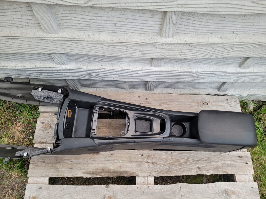Citroen DS4 Armlehne, Mitteltunnel Product image
