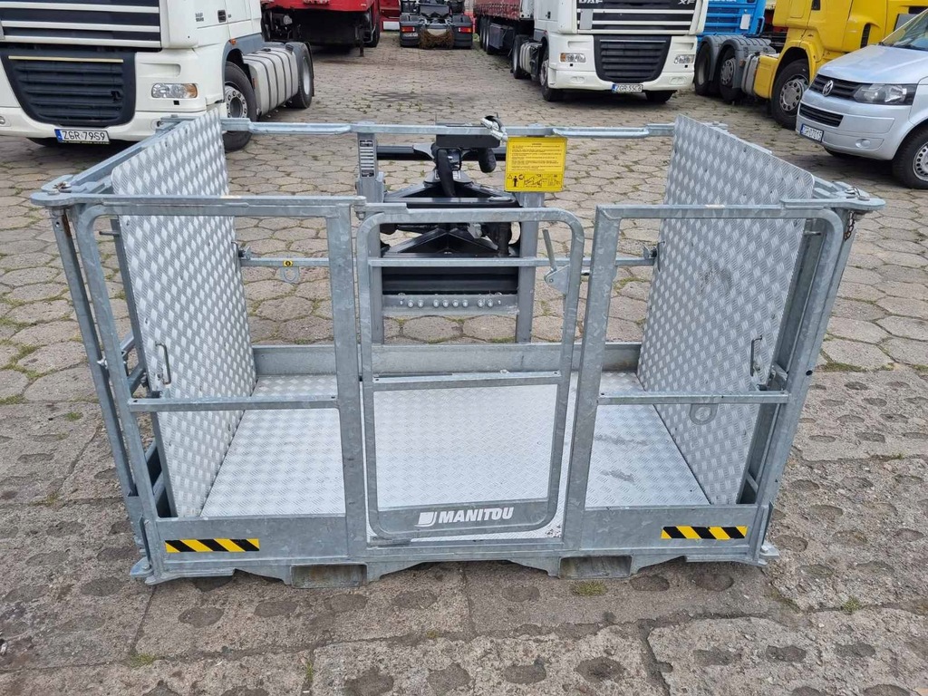 MANITOU 2150 MRT * KIPPBARER ARBEITSKORB Typ PSE 440/365 DD * Import Product image
