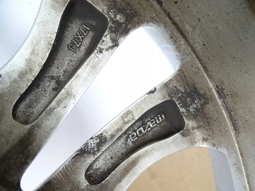 FELGE MAZDA 7J x 17 ET52,5 K5253 5X114,3 Product image