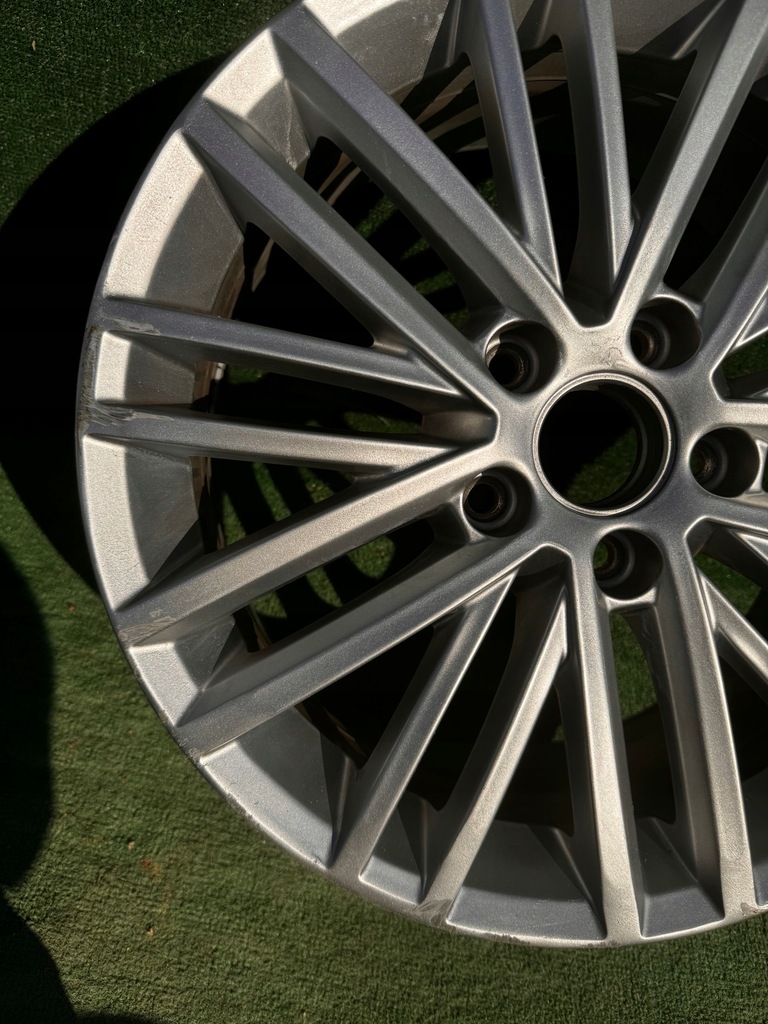 LEICHTMETALLRAD VW GOLF VI CABRIO 17" 5K7 5K7601025A Product image