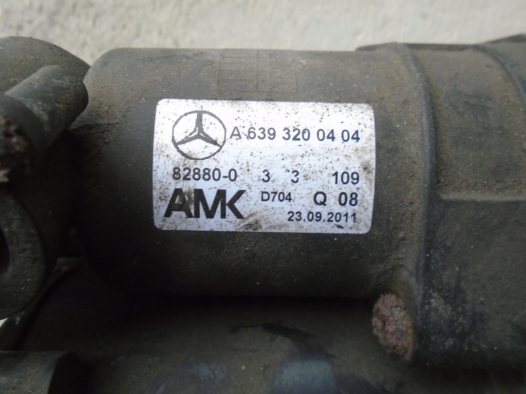 MERCEDES W639 PNEUMATISCHER AUFHÄNGUNGSKOMPRESSOR Product image
