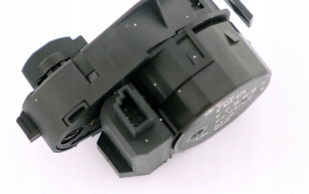 BMW E65 Heizungsklappenmotor-Stellantrieb-Einsteller 6911916 Product image