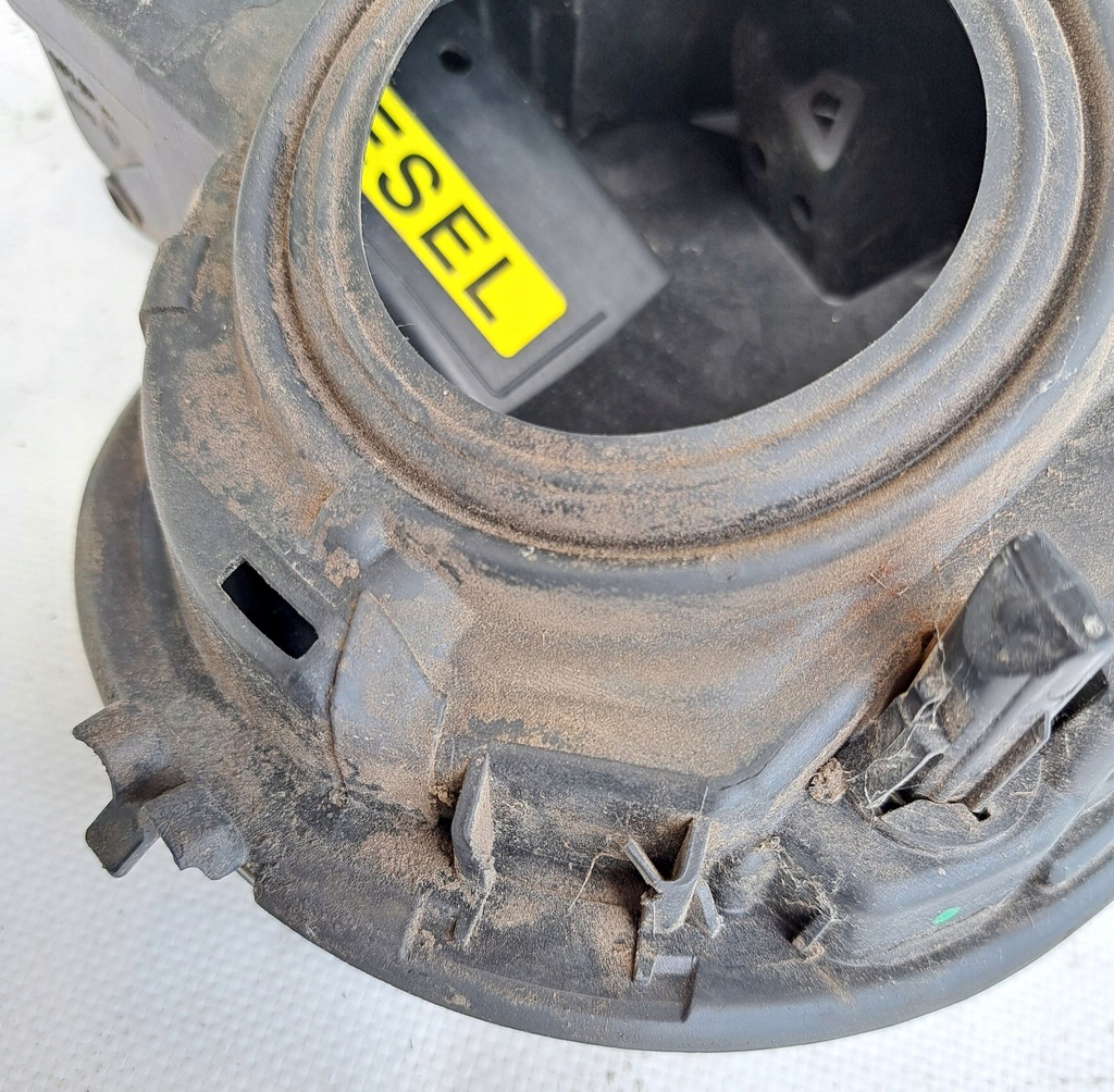 PEUGEOT 308 T9 KRAFTSTOFFEINFÜLLKLAPPE 9677268980 Silber EZRC Product image