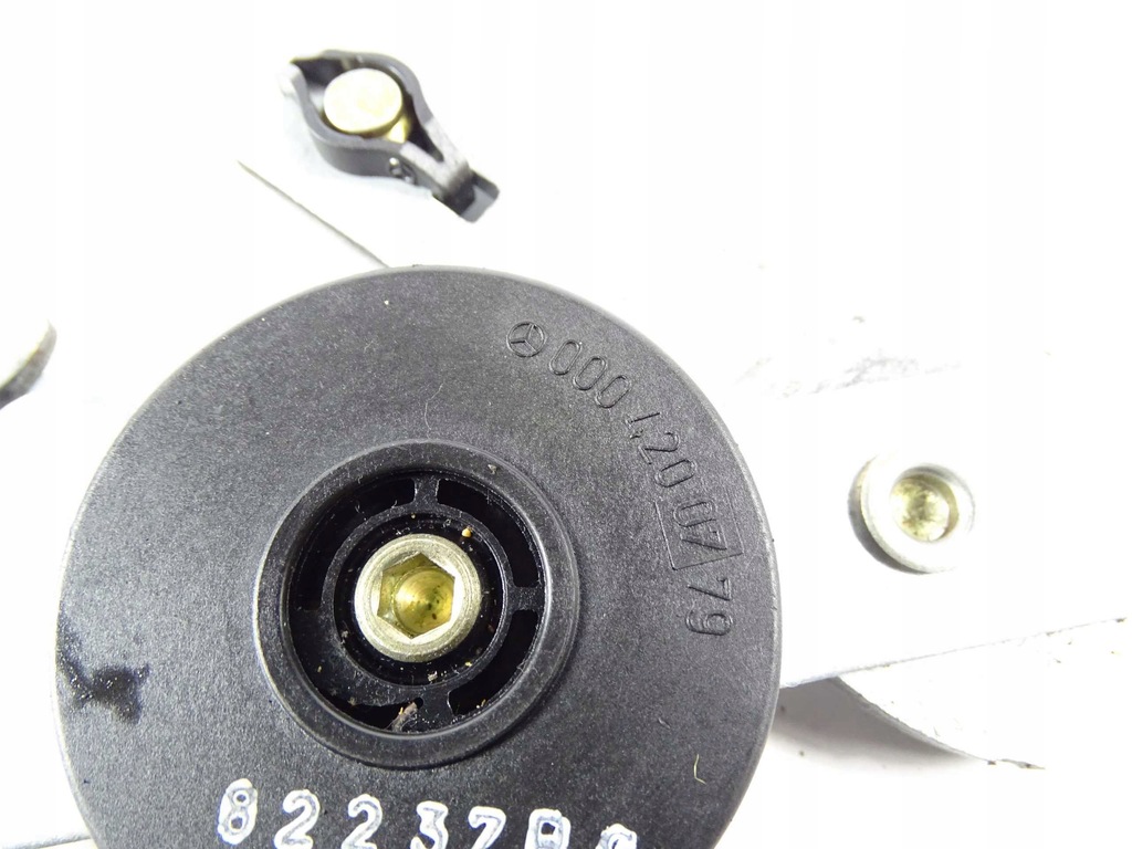 Mercedes W202 W208 W210 Handbremsschloss A0004200779 Product image