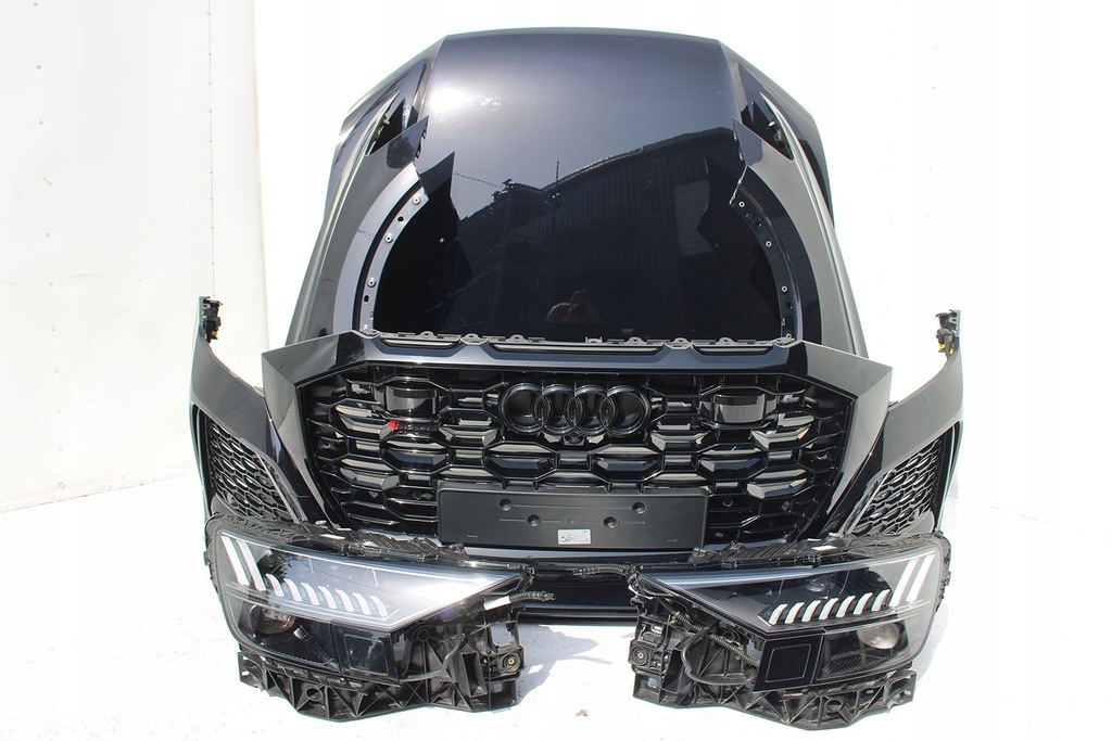 Audi RSQ8 Frontmatrix -Maske Madguard Stoßstange Gürtel Product image