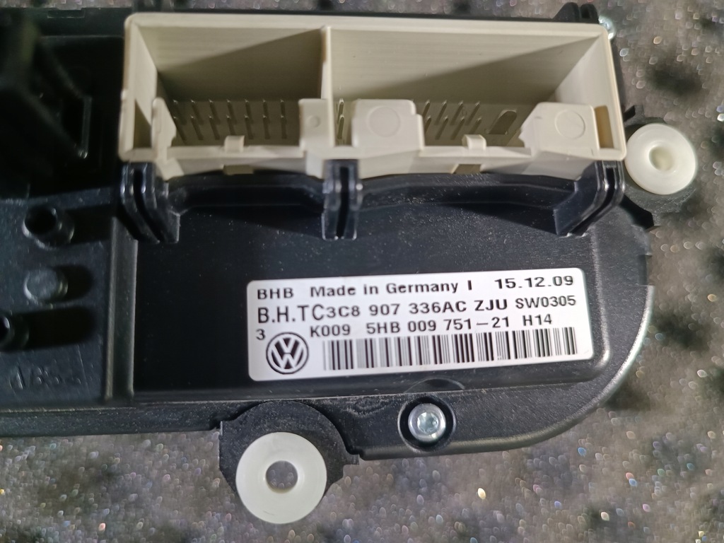 3c8907336ac KLIMAANLAGE PANEL VW Skoda Product image