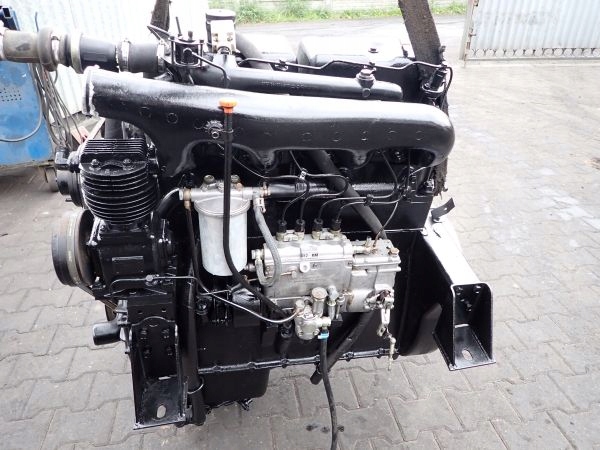 IFA FORTSCHRITTE-MOTOR, Saugmotor, 4-Zylinder-Nennmotor, in sehr gutem Zustand Product image