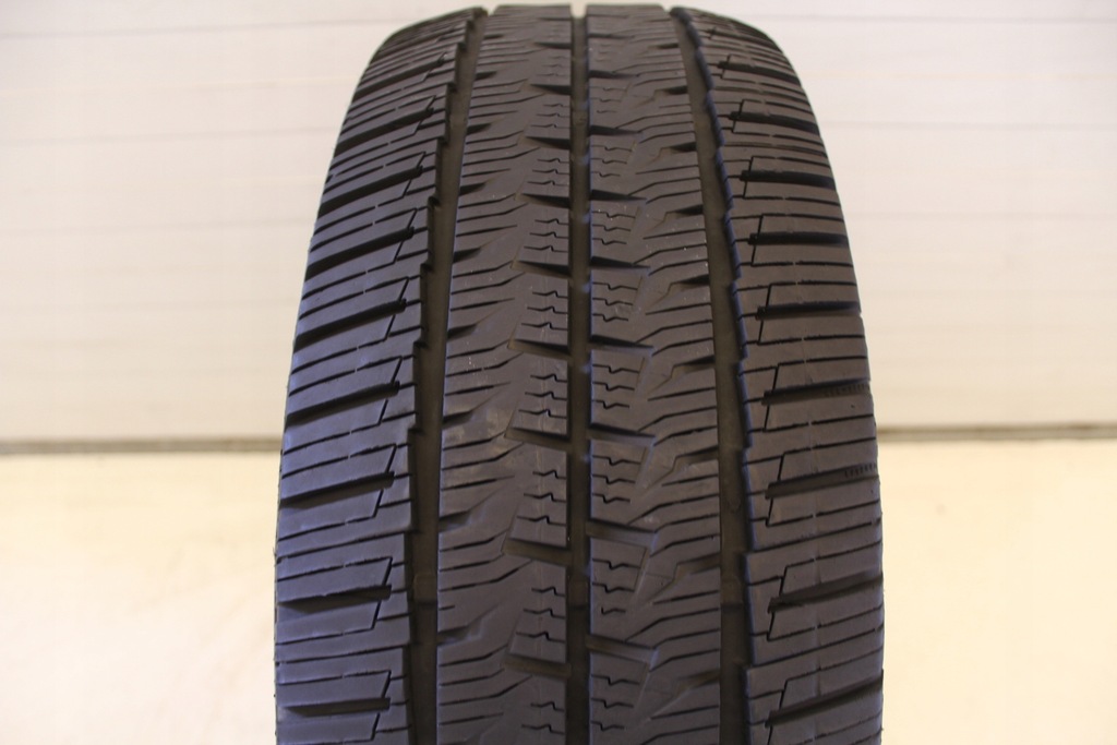 CONTINENTAL VANCOCONTACT REIFEN 235 65 16C 121/119R Product image