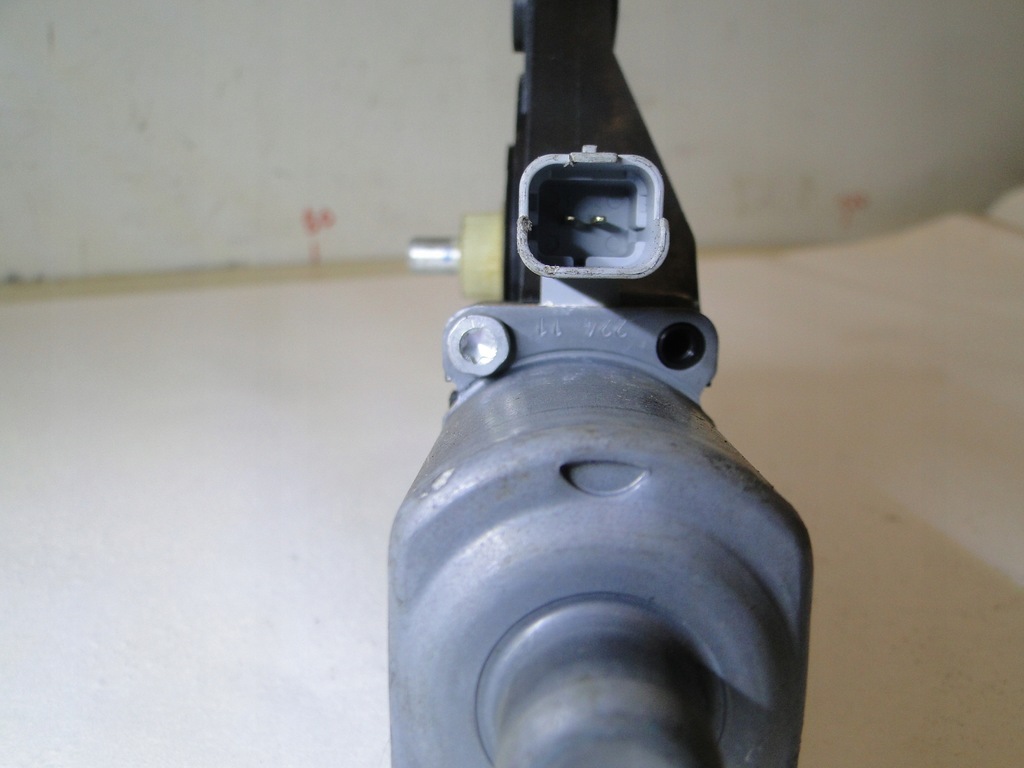 KIA VENGA FENSTERMOTOR RECHTS HINTEN 83460-1P000 Product image