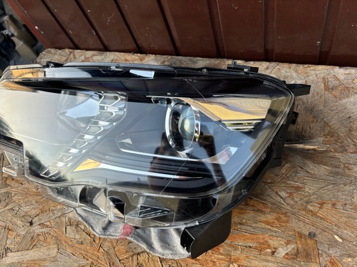 VORDERLEUCHTE LINKS PEUGEOT PARTNER IV RIFTER 17-22 Jahre 9816827280 Product image