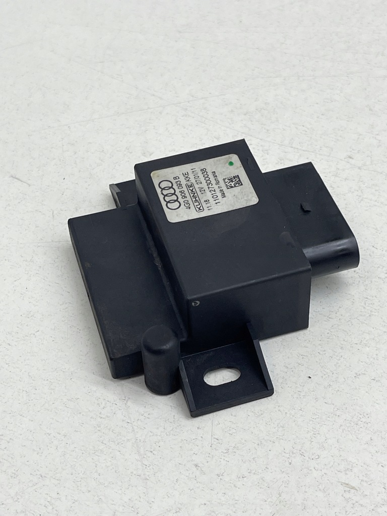 AUDI A4 B8 A5 8T A6 C7 Kraftstoffpumpensteuermodul Product image